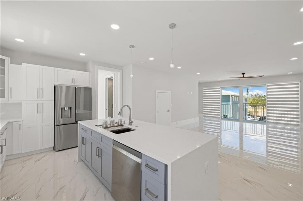 121 Hibiscus DR-25