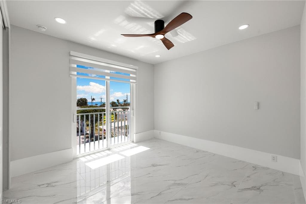 121 Hibiscus DR-27