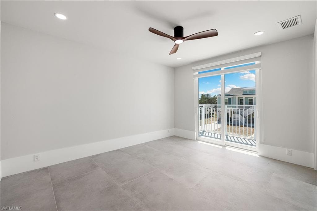 121 Hibiscus DR-4