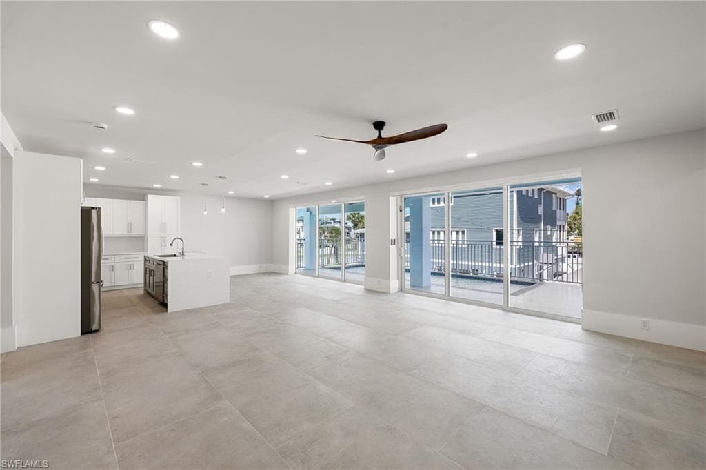 121 Hibiscus DR-43