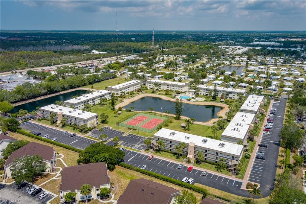 1014 Manatee RD # F102, NAPLES FL 34114-34