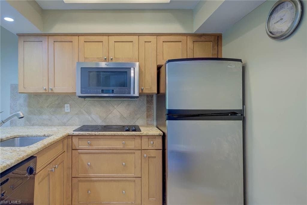 3323 Olympic DR 723-5