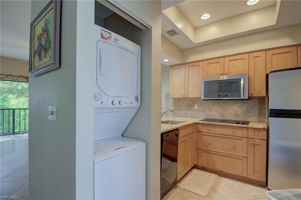 3323 Olympic DR 723-7
