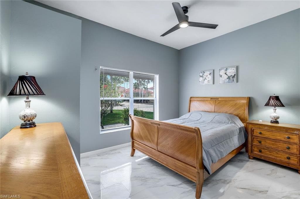 156 Sabal Lake DR, NAPLES FL 34104-12