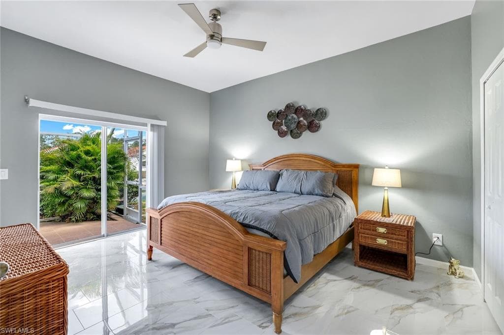 156 Sabal Lake DR, NAPLES FL 34104-6