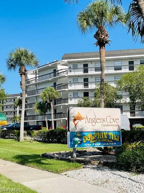1031 Anglers CV # A404, MARCO ISLAND FL 34145-1