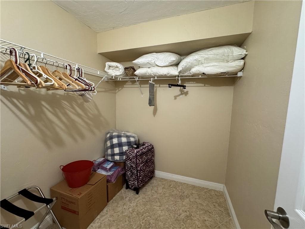 4031 Ice Castle WAY # 3303, NAPLES FL 34112-22