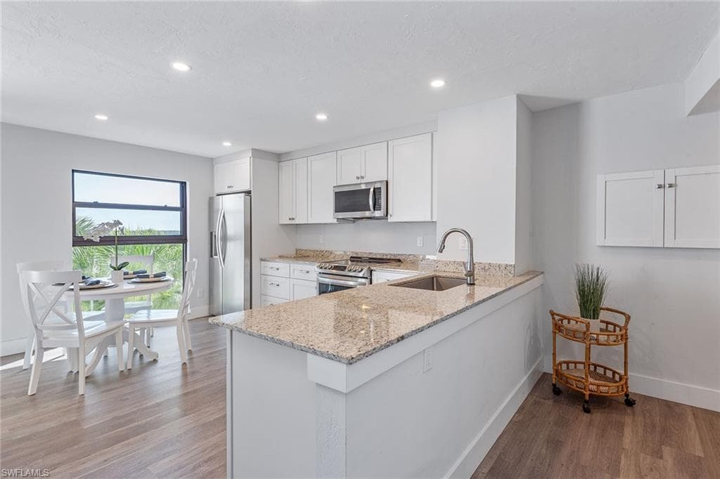 1085 Bald Eagle DR # E409, MARCO ISLAND FL 34145-5