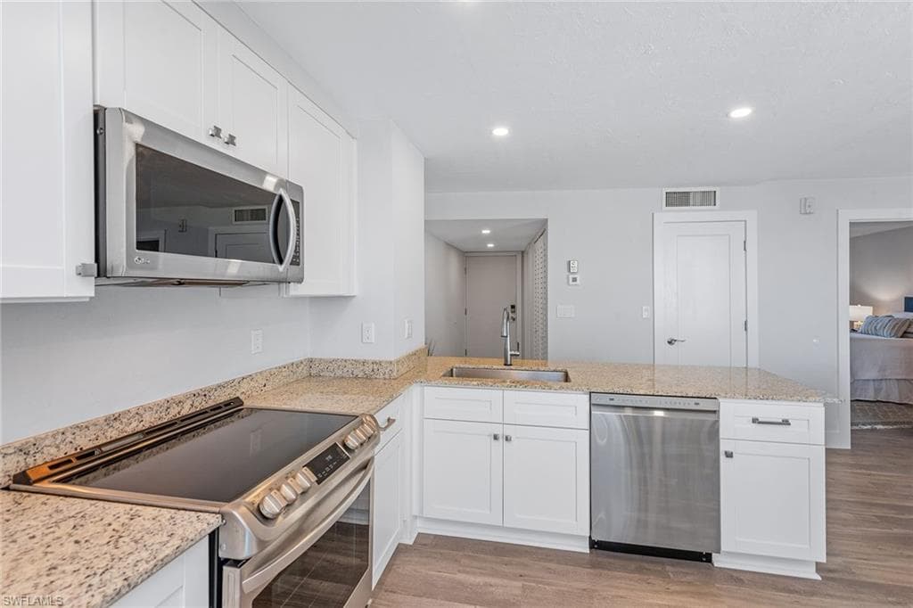 1085 Bald Eagle DR # E409, MARCO ISLAND FL 34145-6