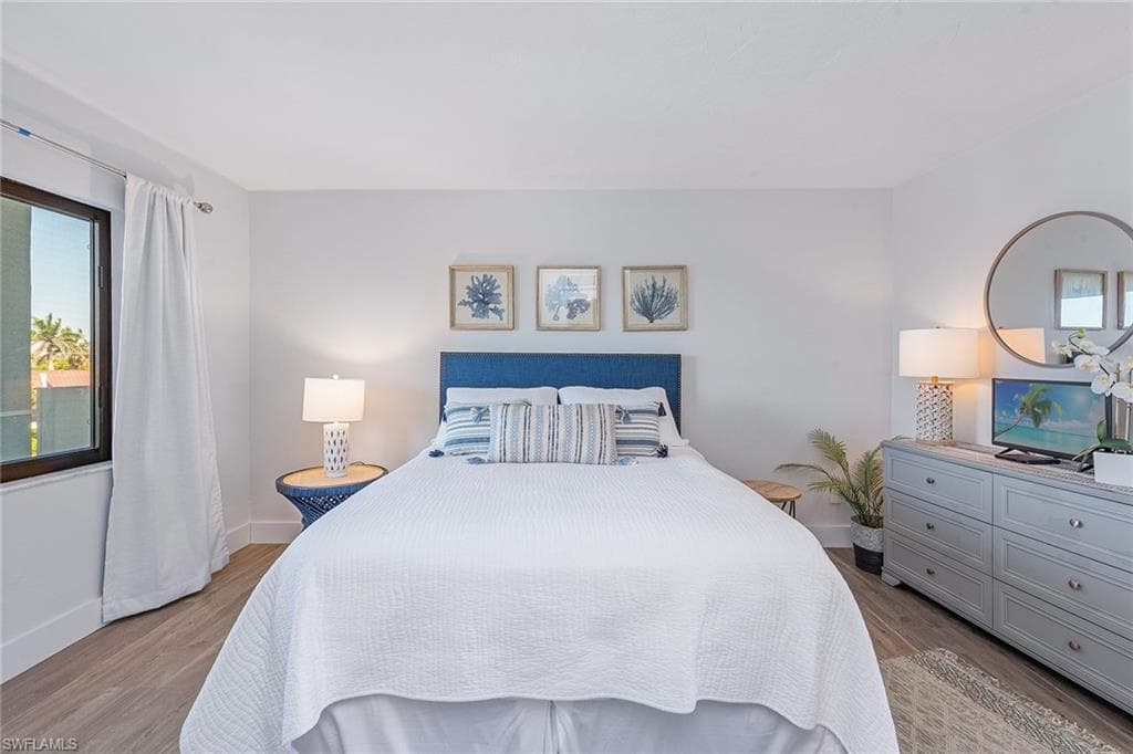 1085 Bald Eagle DR # E409, MARCO ISLAND FL 34145-9