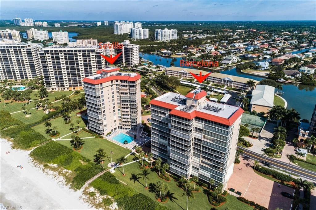 10701 Gulf Shore DR # 302, NAPLES FL 34108-26