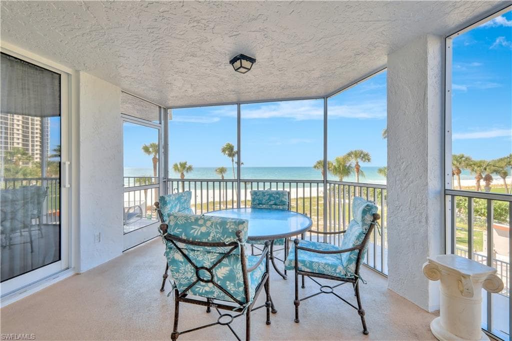 10701 Gulf Shore DR # 302, NAPLES FL 34108-19