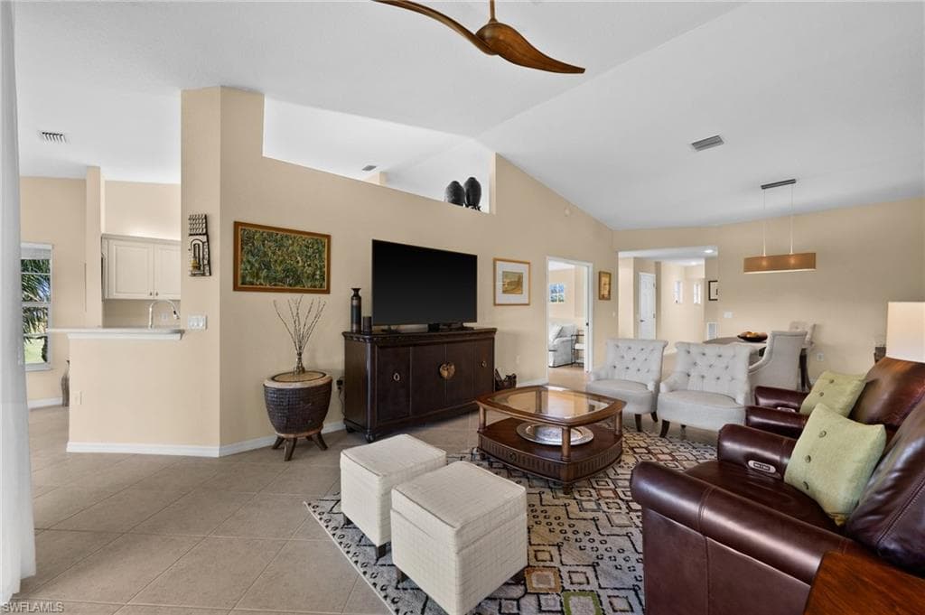 6095 Pinnacle LN # 1304, NAPLES FL 34110-20