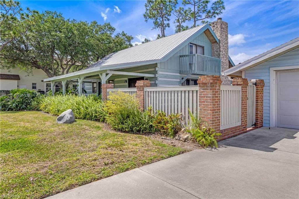 18631 Baseleg AVE, NORTH FORT MYERS FL 33917-6