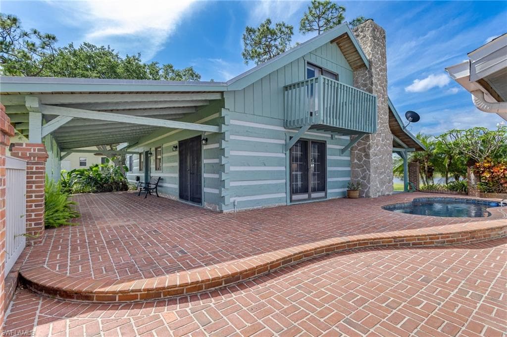 18631 Baseleg AVE, NORTH FORT MYERS FL 33917-10