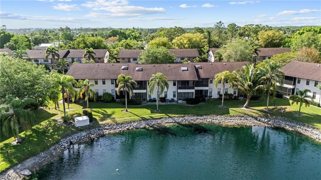 5323 Treetops DR # T203, NAPLES FL 34113-28