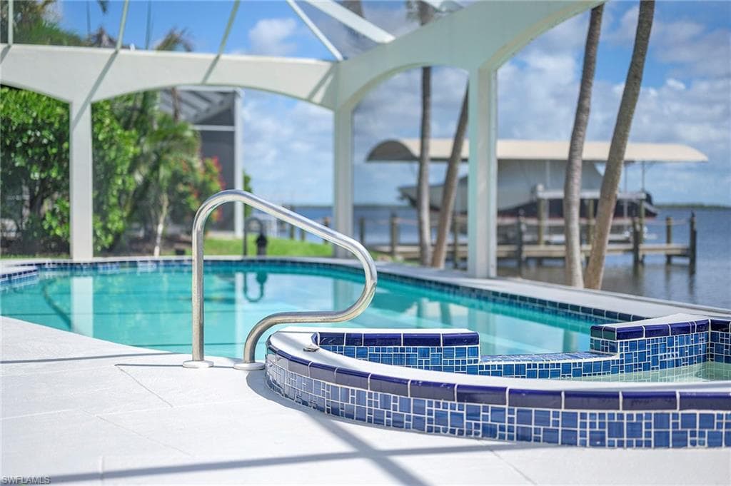 13 Bayview BLVD, FORT MYERS BEACH FL 33931-13