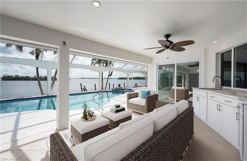 13 Bayview BLVD, FORT MYERS BEACH FL 33931-7