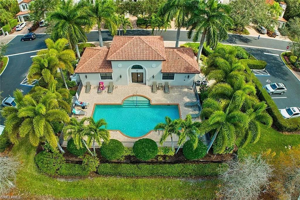 27165 Serrano WAY, BONITA SPRINGS FL 34135-10