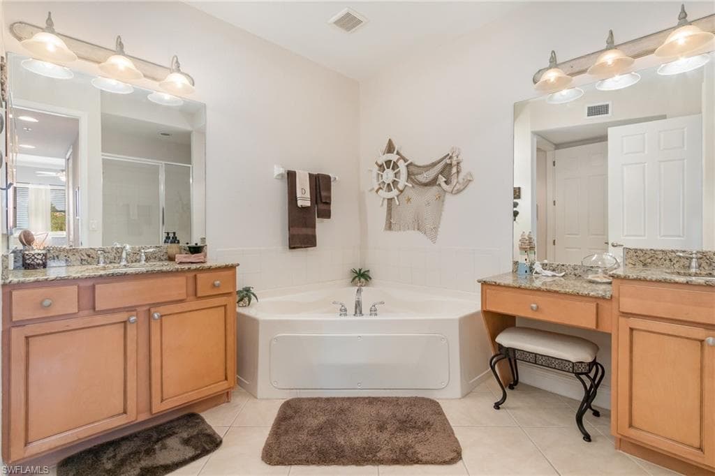 174 Shadroe Cove CIR # 1002, CAPE CORAL FL 33991-15