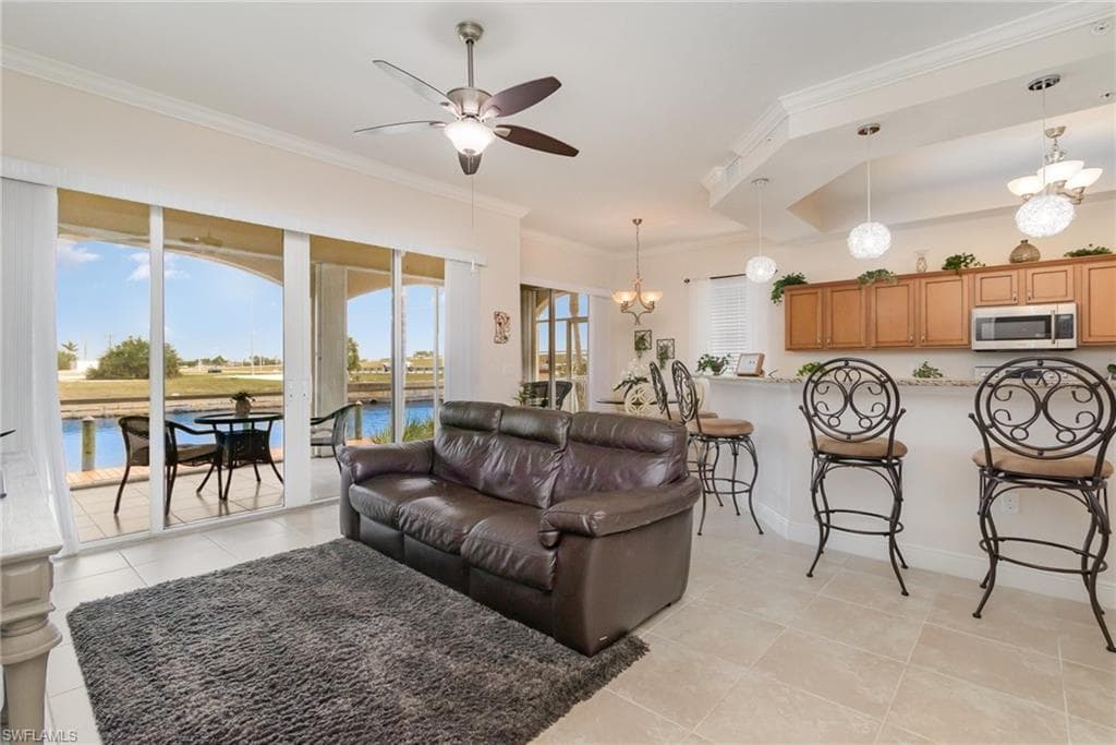 174 Shadroe Cove CIR # 1002, CAPE CORAL FL 33991-6