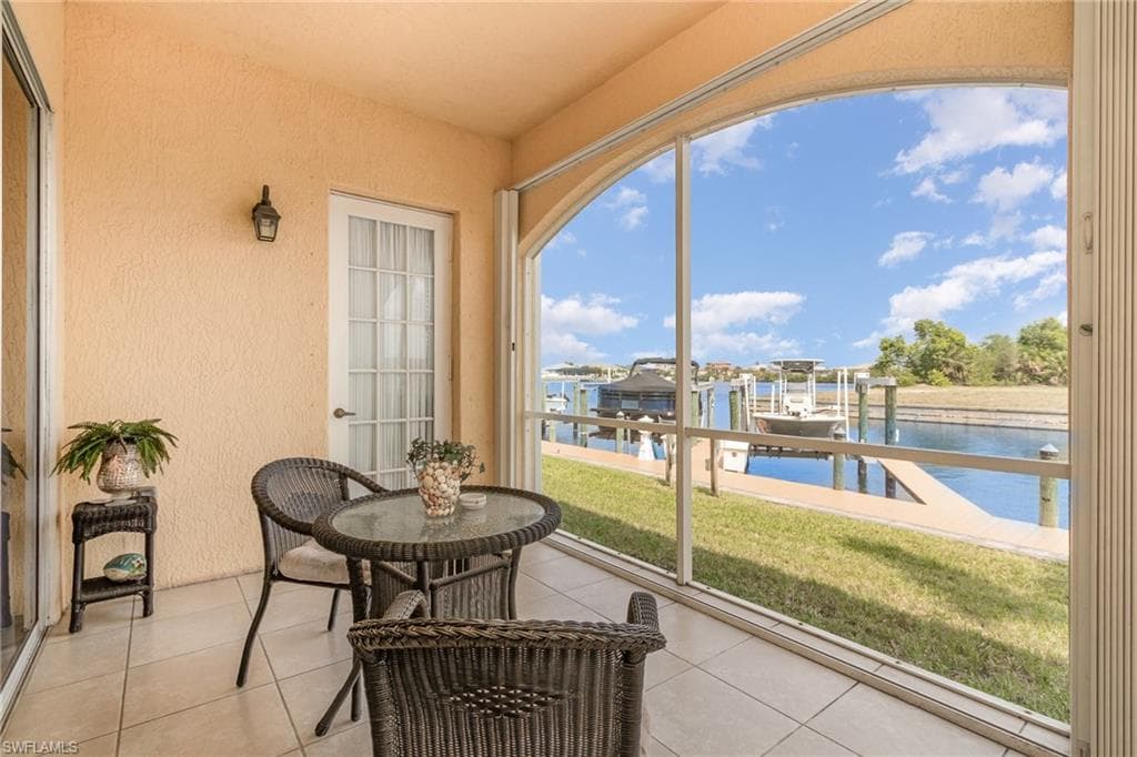 174 Shadroe Cove CIR # 1002, CAPE CORAL FL 33991-9