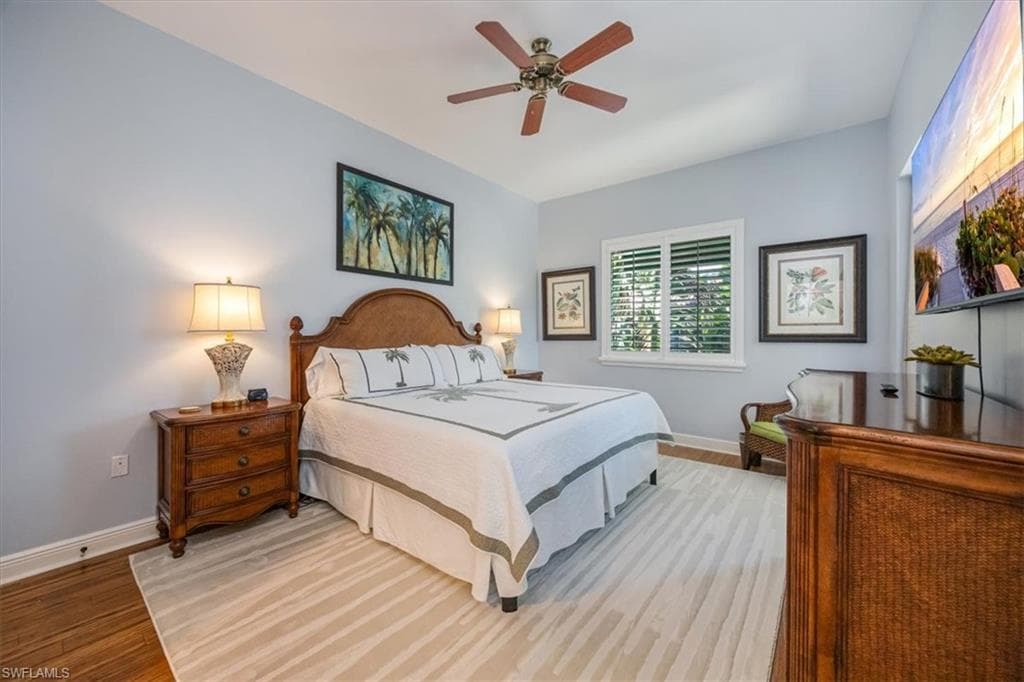 985 Sandpiper ST # 206, NAPLES FL 34102-16