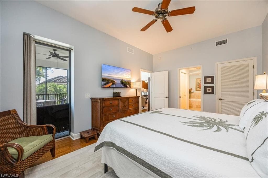 985 Sandpiper ST # 206, NAPLES FL 34102-17