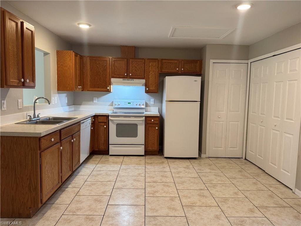 5031 Locke LN, LEHIGH ACRES FL 33973-6
