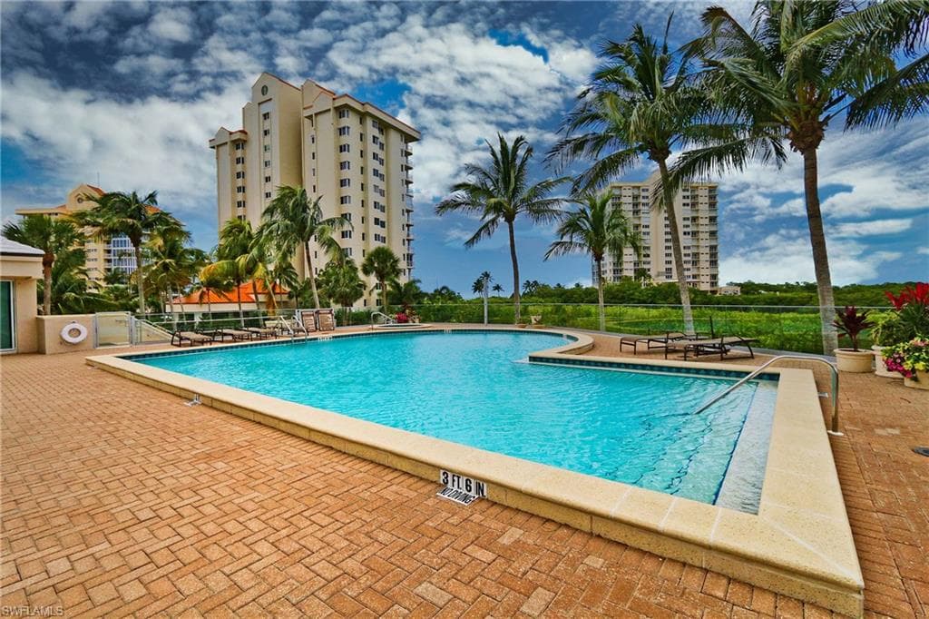 60 Seagate DR # 805, NAPLES FL 34103-24