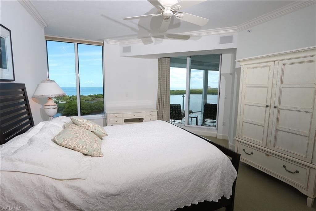 60 Seagate DR # 805, NAPLES FL 34103-20