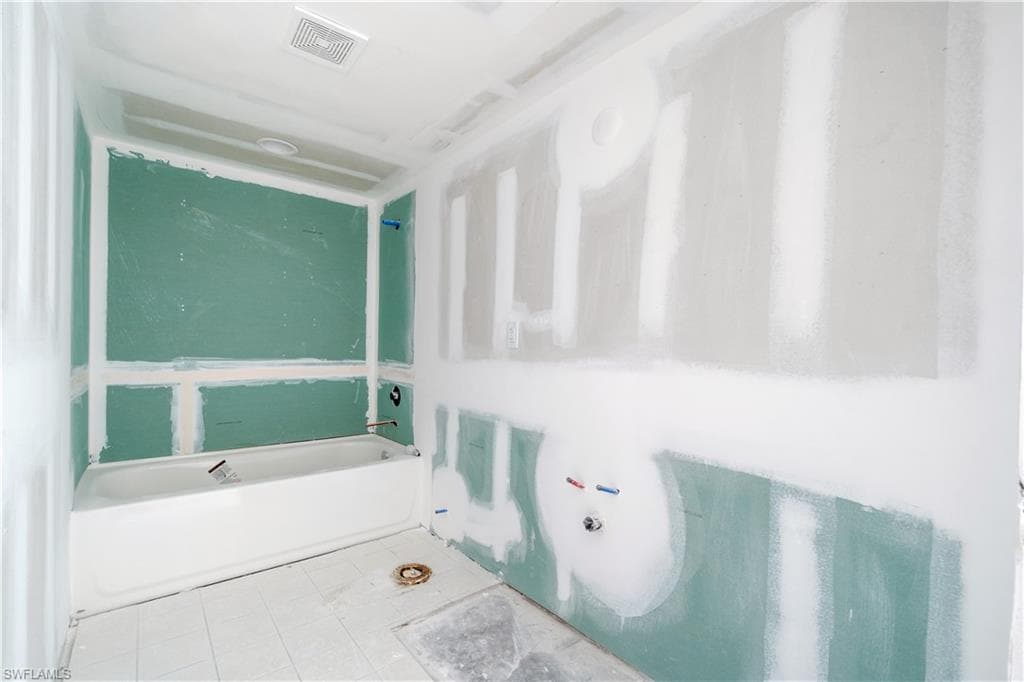 26130 Hickory BLVD # 1B, BONITA SPRINGS FL 34134-25