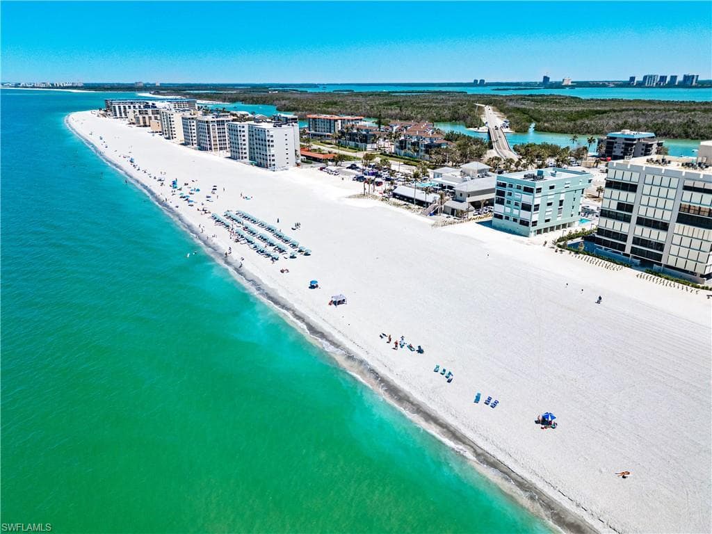 26130 Hickory BLVD # 1B, BONITA SPRINGS FL 34134-6