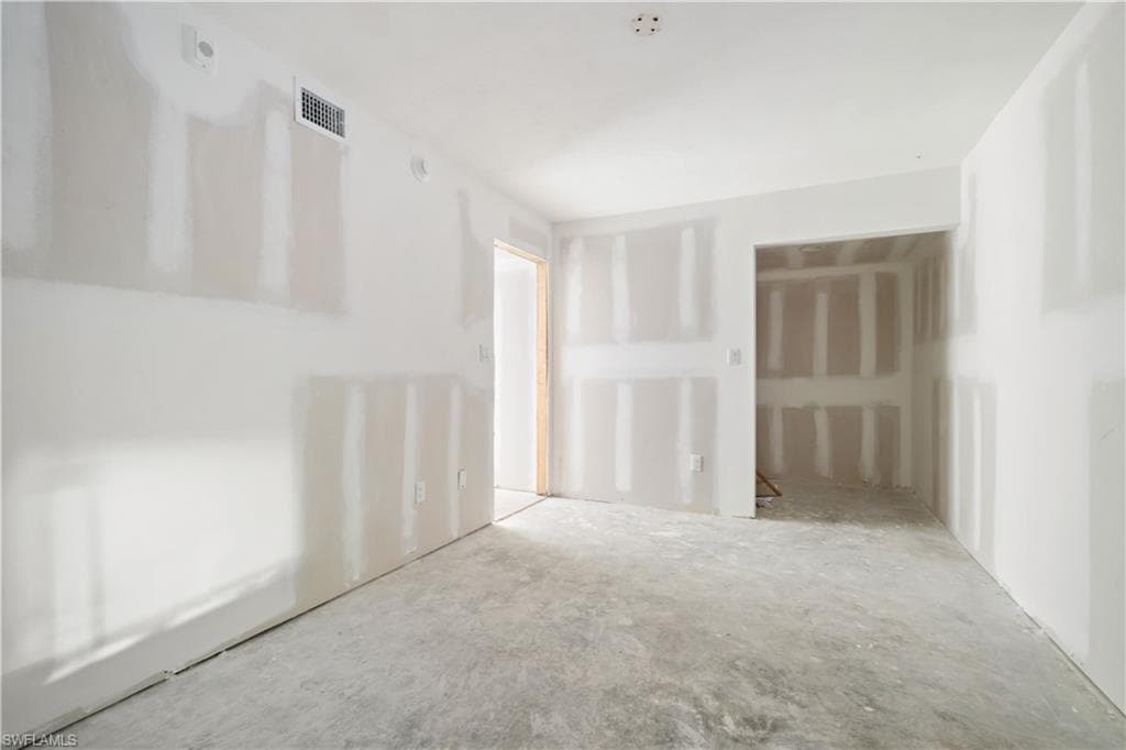 26130 Hickory BLVD # 1B, BONITA SPRINGS FL 34134-24
