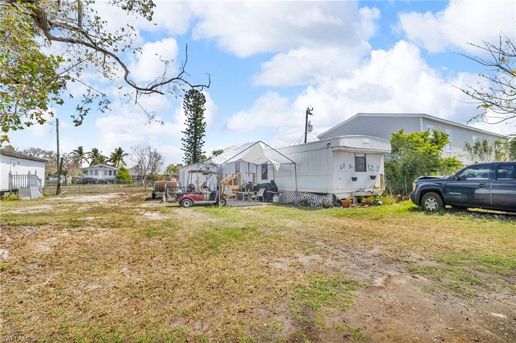 1165 Rewis DR, CHOKOLOSKEE FL 34138-7