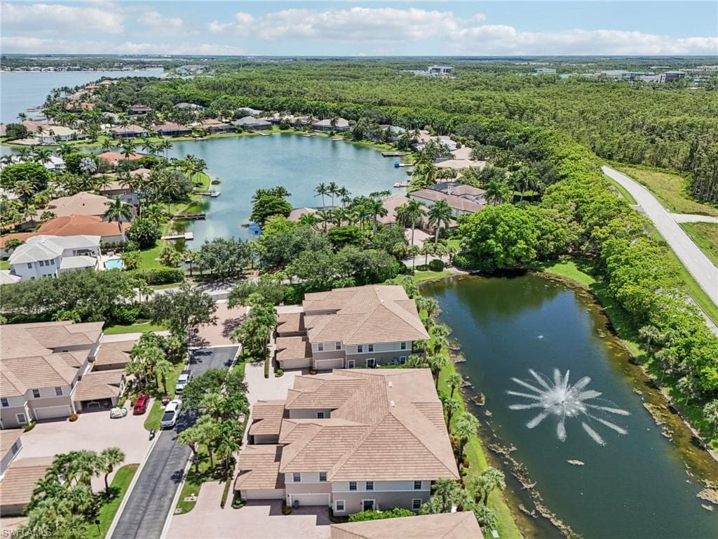 10100 Valiant CT # 201, MIROMAR LAKES FL 33913-34