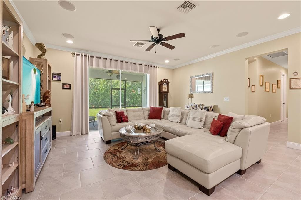 3865 Helmsman DR, NAPLES FL 34120-4