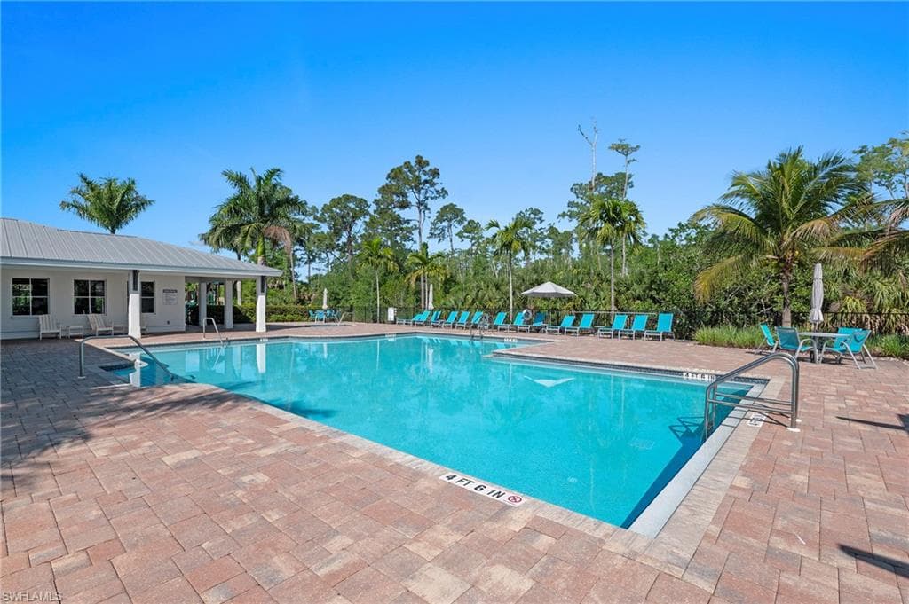 3865 Helmsman DR, NAPLES FL 34120-19