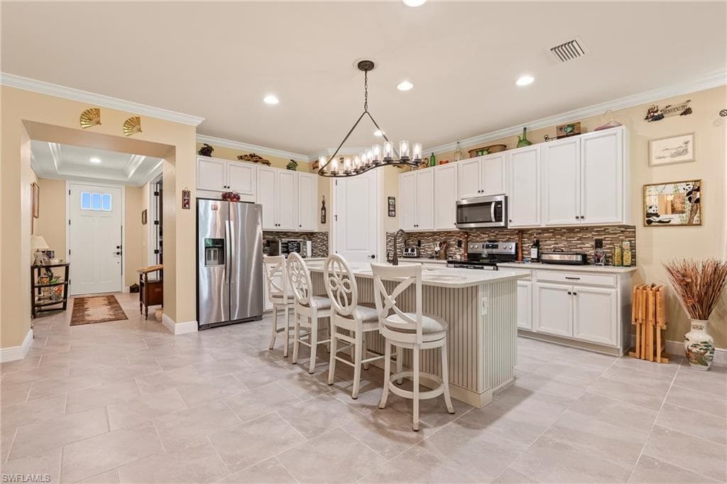 3865 Helmsman DR, NAPLES FL 34120-3