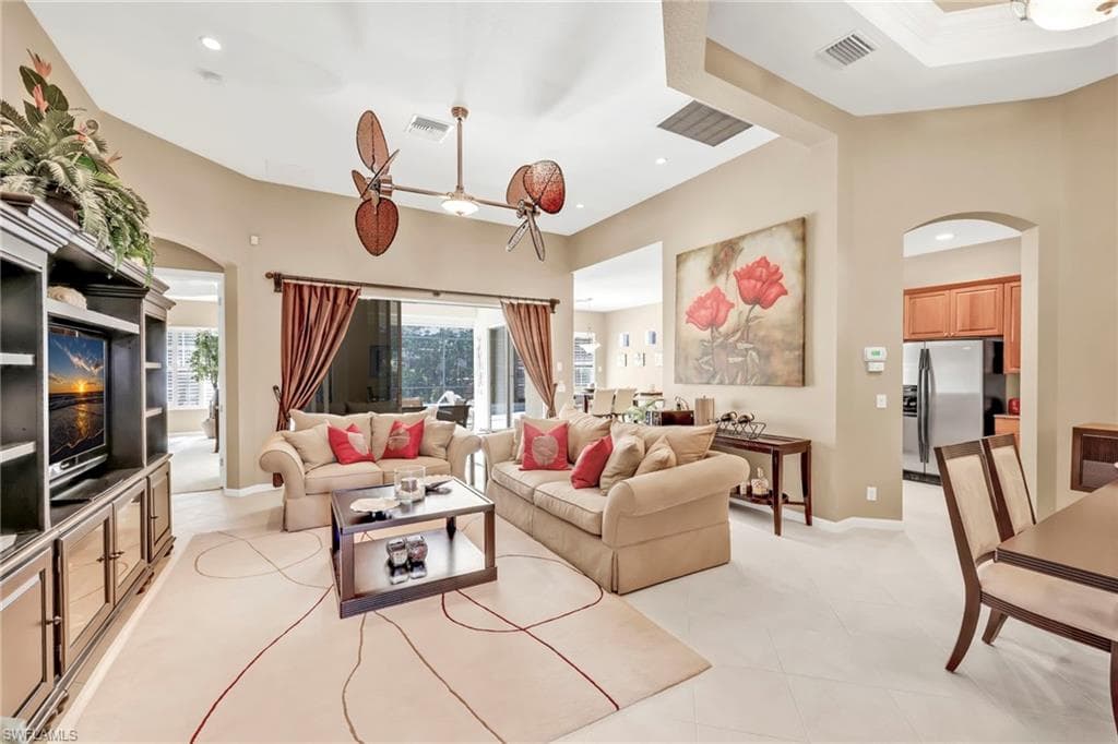 15864 Delaplata LN, NAPLES FL 34110-5