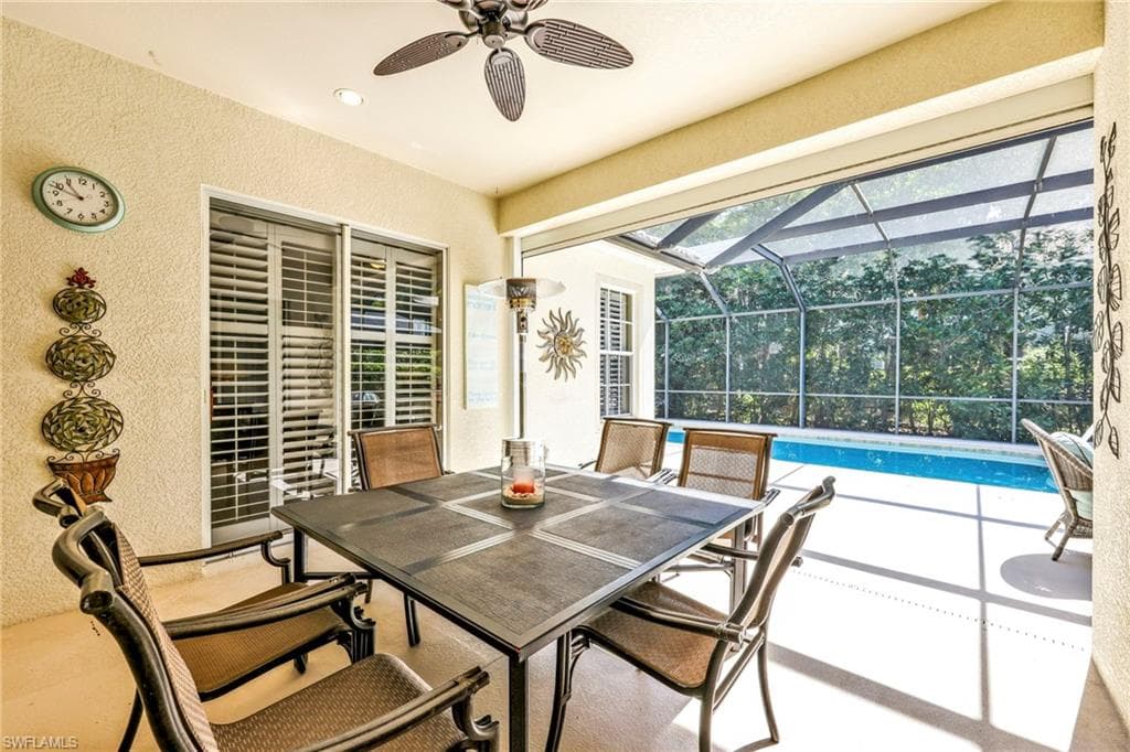 15864 Delaplata LN, NAPLES FL 34110-2