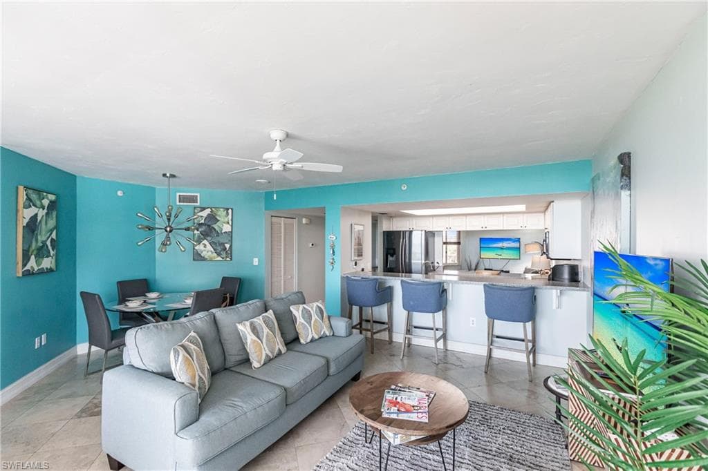 40 Seagate DR # 202A, NAPLES FL 34103-12