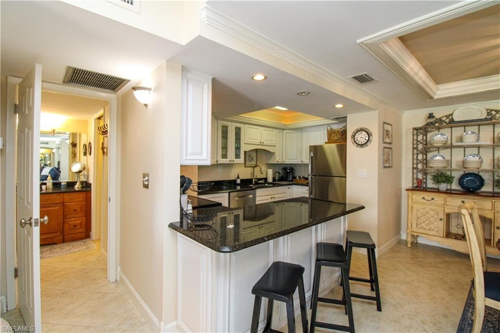 3443 Gulf Shore BLVD N # 213, NAPLES FL 34103-16