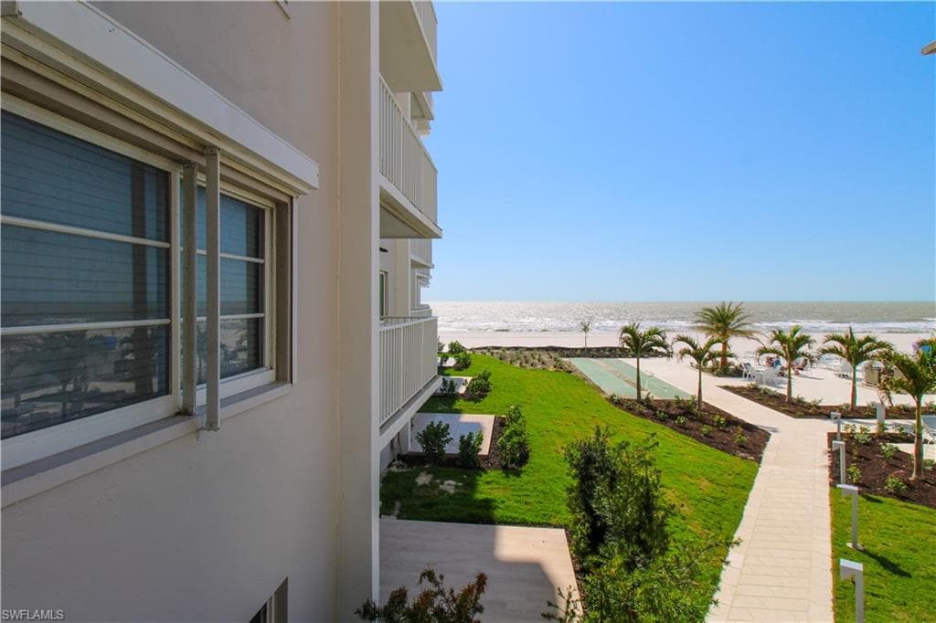 3443 Gulf Shore BLVD N # 213, NAPLES FL 34103-4