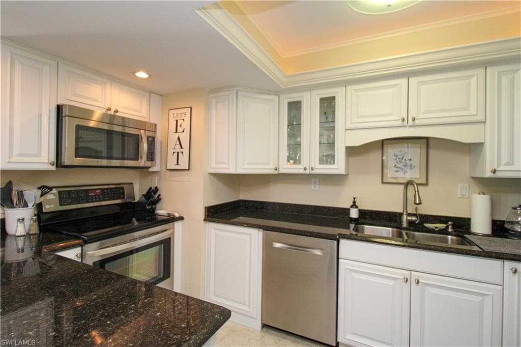 3443 Gulf Shore BLVD N # 213, NAPLES FL 34103-18