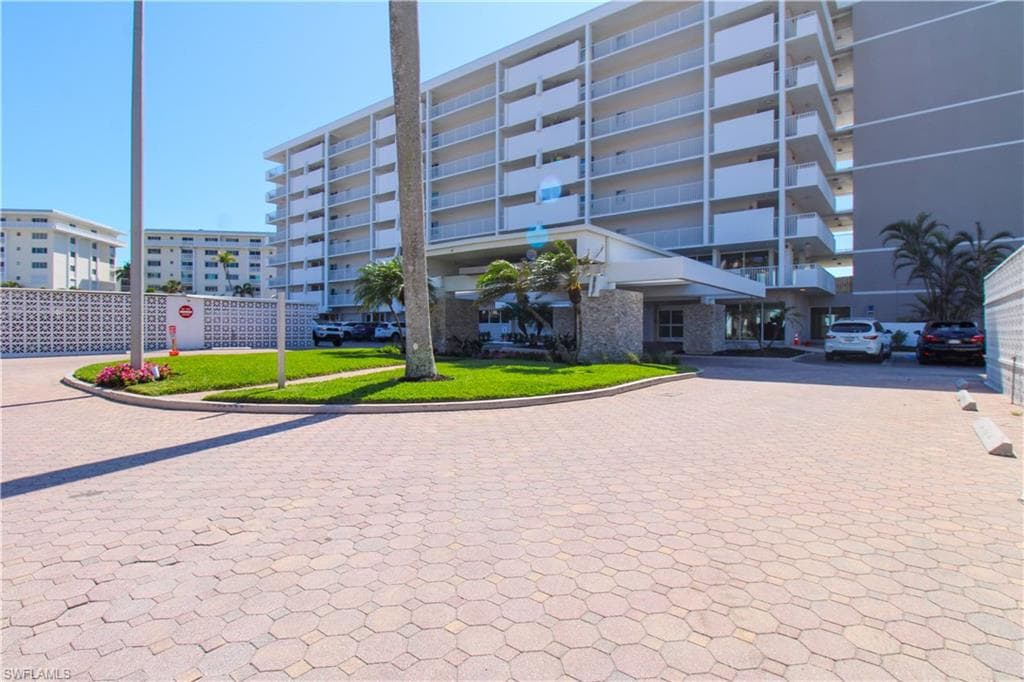 3443 Gulf Shore BLVD N # 213, NAPLES FL 34103-3
