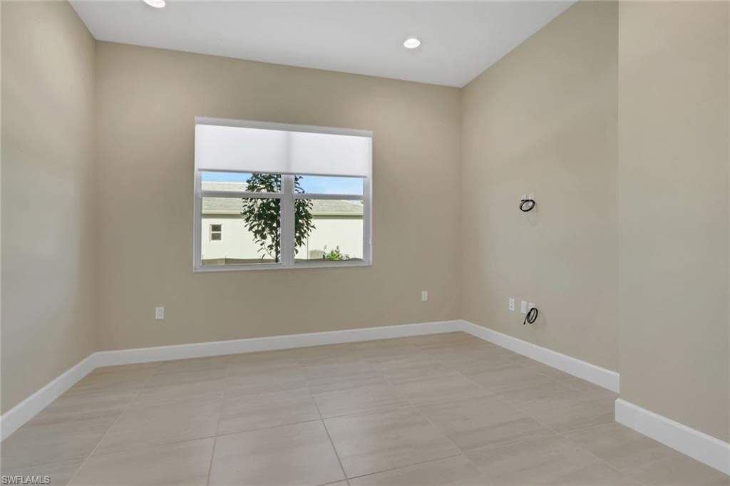 2631 Durham Circle, NAPLES FL 34112-18
