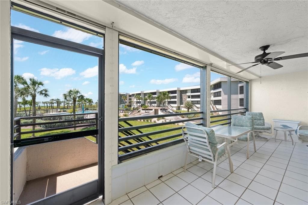 1605 Middle Gulf DR # 105, SANIBEL FL 33957-36