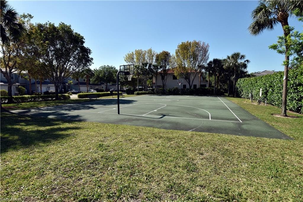 15151 Summit Place CIR # 231, NAPLES FL 34119-43