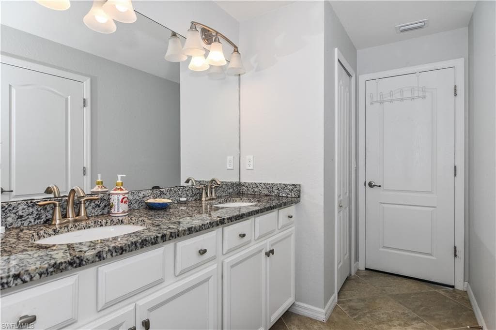 9327 Glenforest DR, NAPLES FL 34120-8